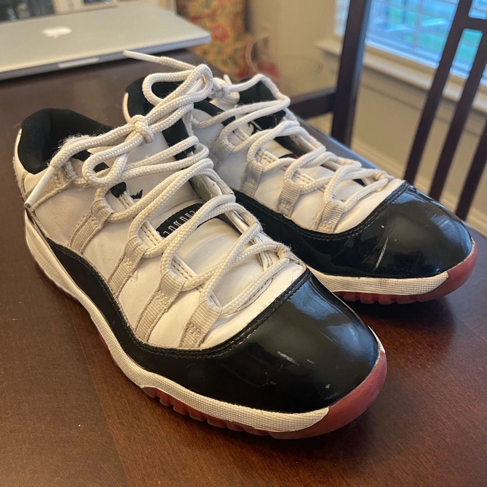Authentic Boys Jordan 11 Retro Low! Concord Bred! Size 3Y!